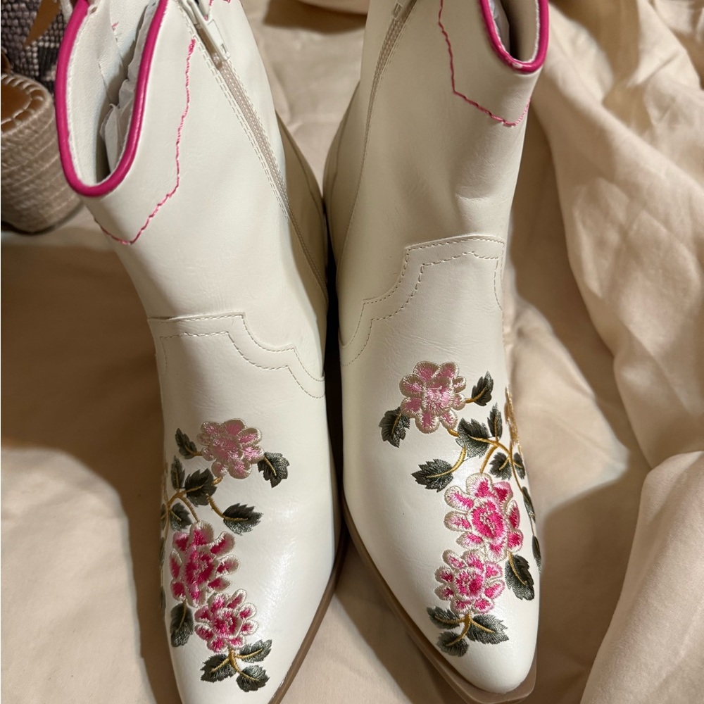 The Pioneer Woman White and Pink Ankle Booties with Floral Embroidery